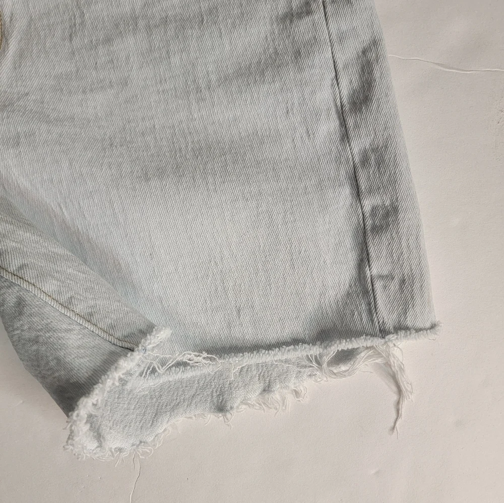 Levi's 501 Denim Cut-Off Bermuda Shorts Sz 30 Stretch Light Wash